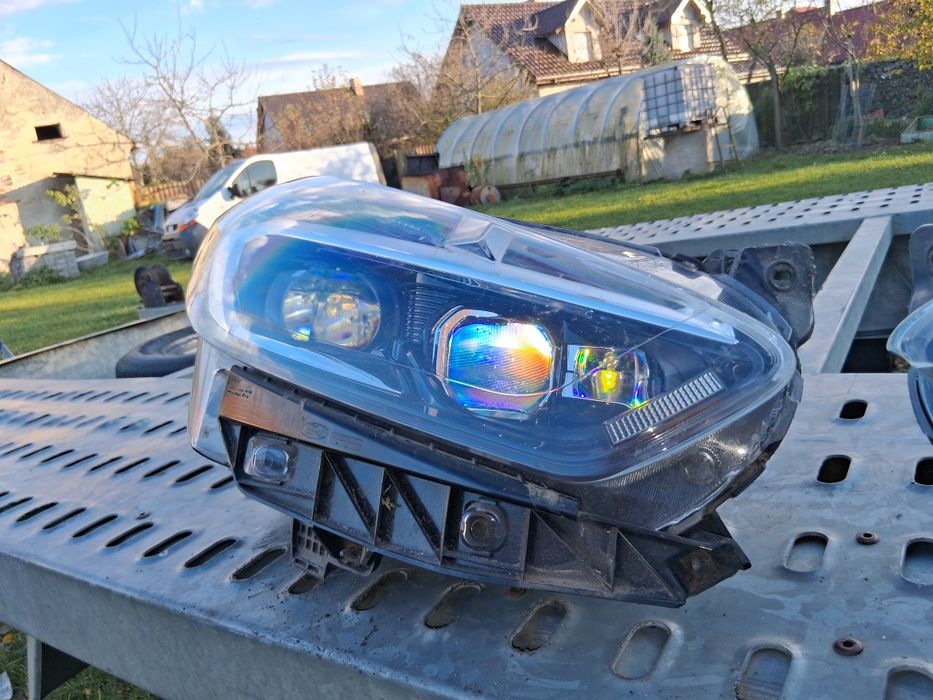 Lampy xenon Ford S max mk2