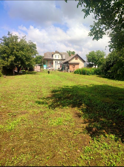 Продається будинок за 1 км від Самбора