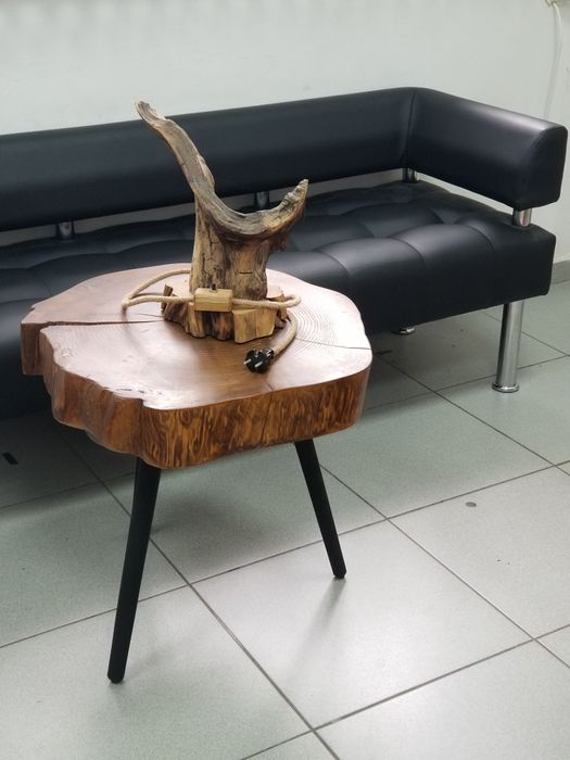 Ексклюзивний столик з хвої ( Ручна робота)