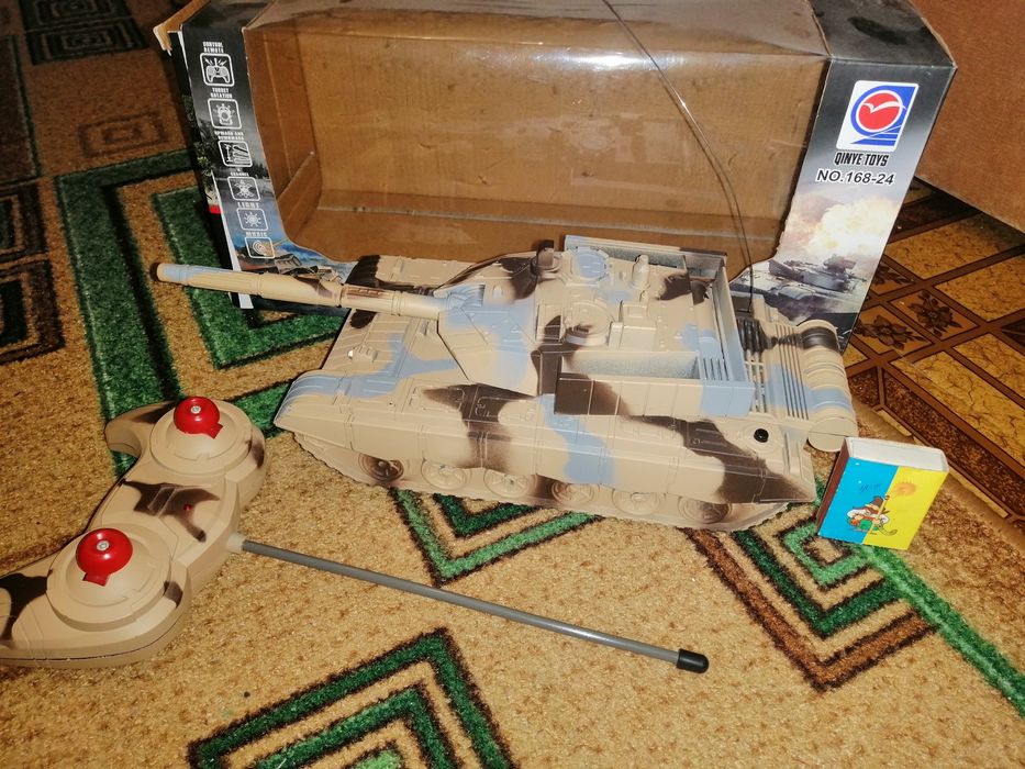 Танк радіокерований