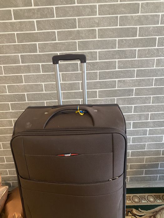 Продам нову валізу великан