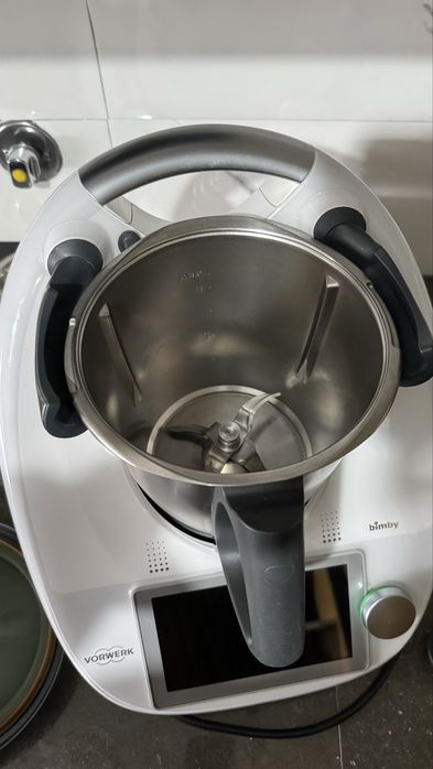 Bimby TM6 com acessórios