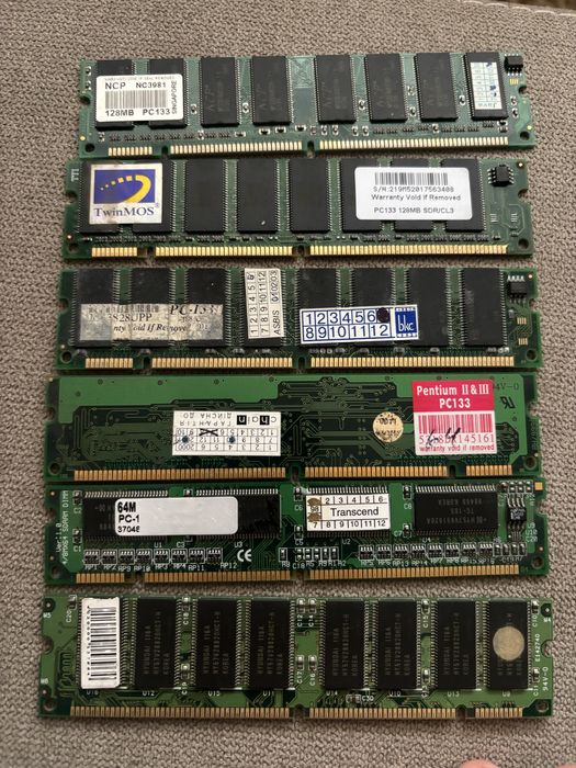 Продам оперативну память одним лотом