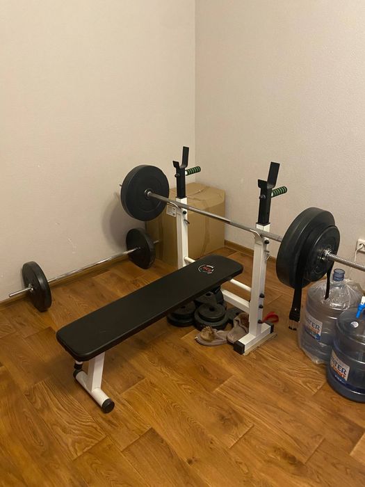 Лава для жиму WCG з грифами, млинами та гантелями - комплект