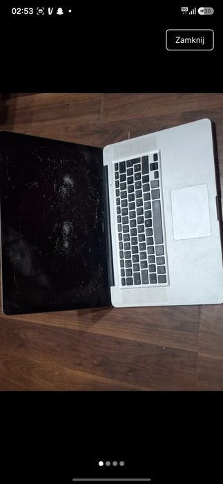 MacBook Pro (uszkodzony / na części / zbita matryca)