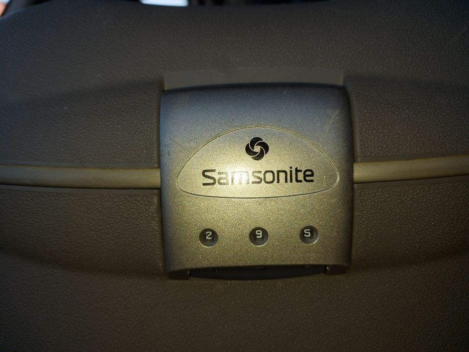 Kuferek samsonite