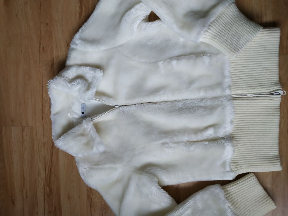 Kurteczka kożuszek futerko białe