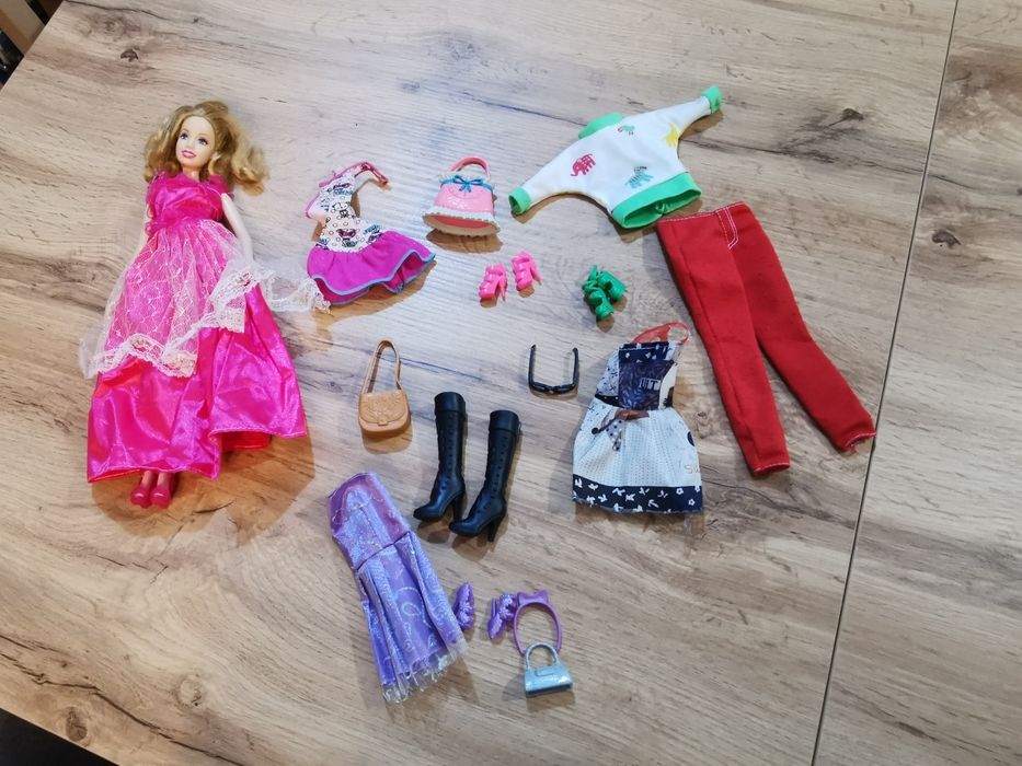 Lalka Barbie Mattel plus 5 zestawie