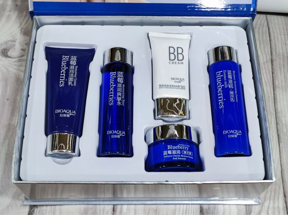 Подарочный набор уходовой косметики биоаква bioaqua
