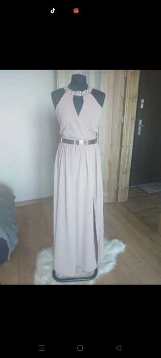 Długa piękna sukienka