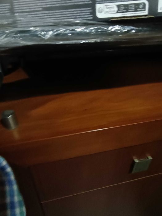 Sapataria com vidro por cima