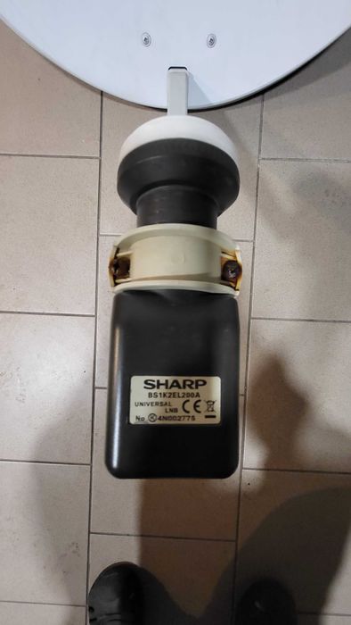 Sprzedam antenę satelitarną z konwerterem