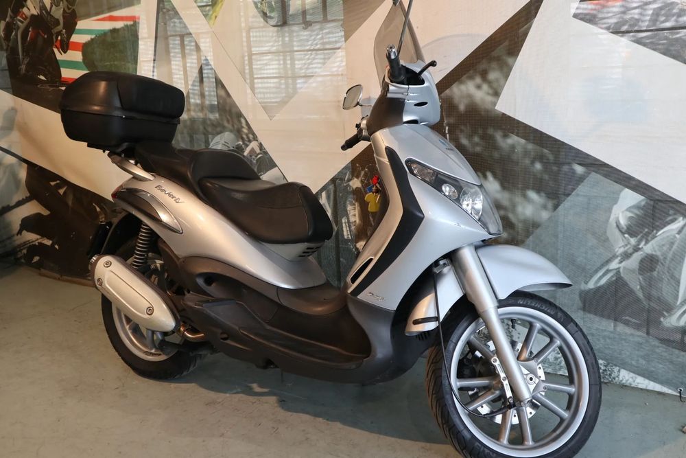Piaggio Beverly Piaggio Beverly 250 Armed Bike Warszawa, Film