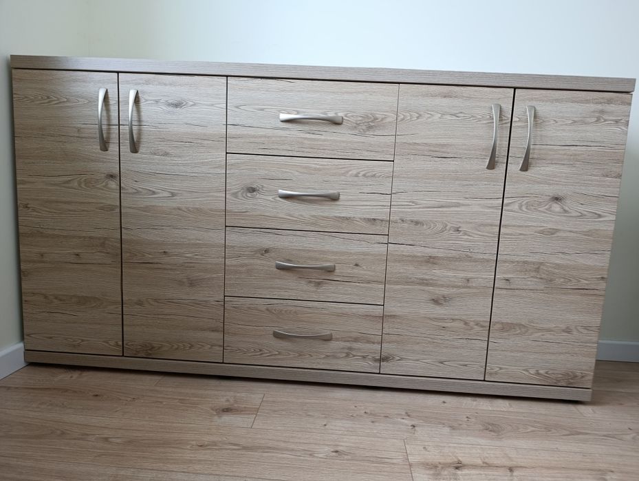 Szafa komoda do salonu pokoju sypialni