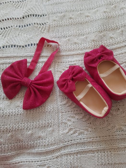 Сукня для свята. 1 рік. Колір  фуксія.