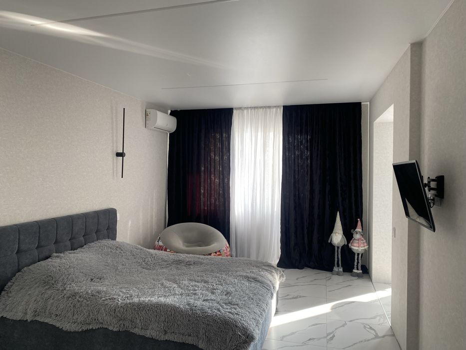 Сдам 1-квартиру студию посуточно левый берег