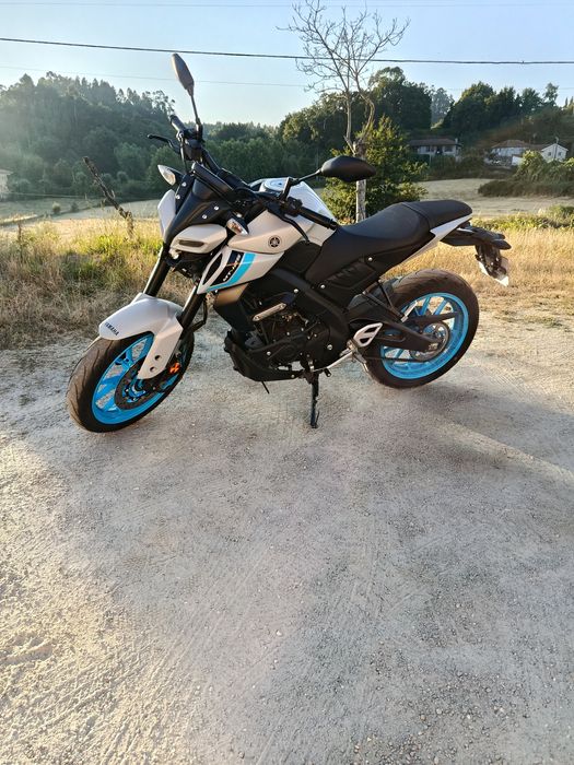 YAMAHA MT-125 (como nova/poucos km)