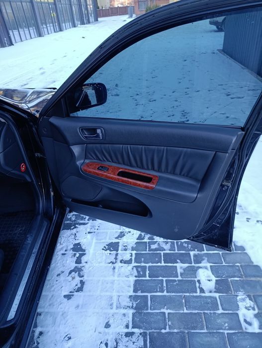 Срочно продам TOYOTA CAMRY 3.0 газ/бензин