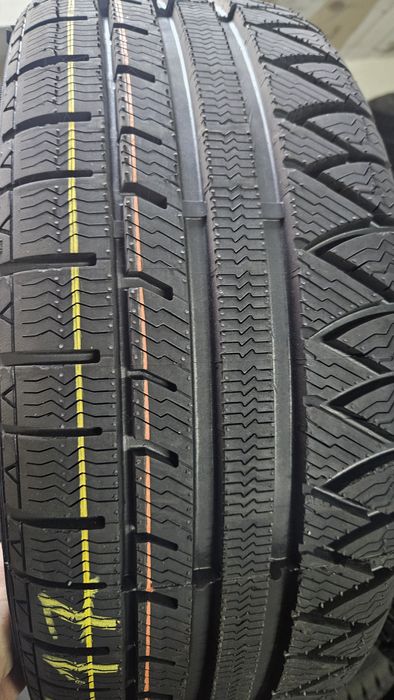 215/45R17 opony zimowe kopia Michelin