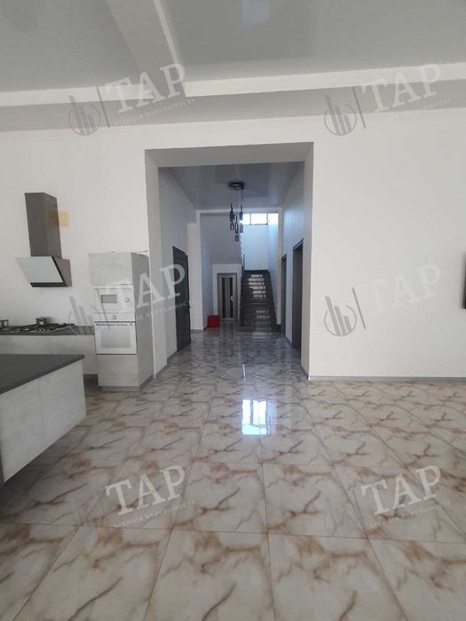 Без % риелтору. Продам 2-х этажный дом с. Артюховка, Змиевской район.