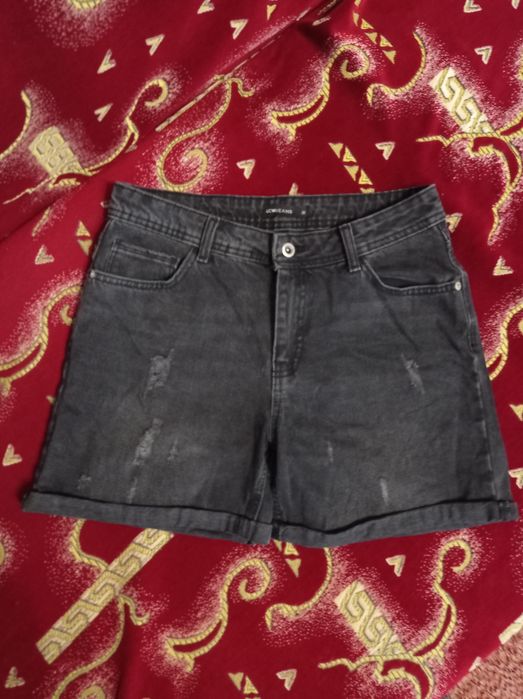 Джинсові жіночі шорти чорного кольору