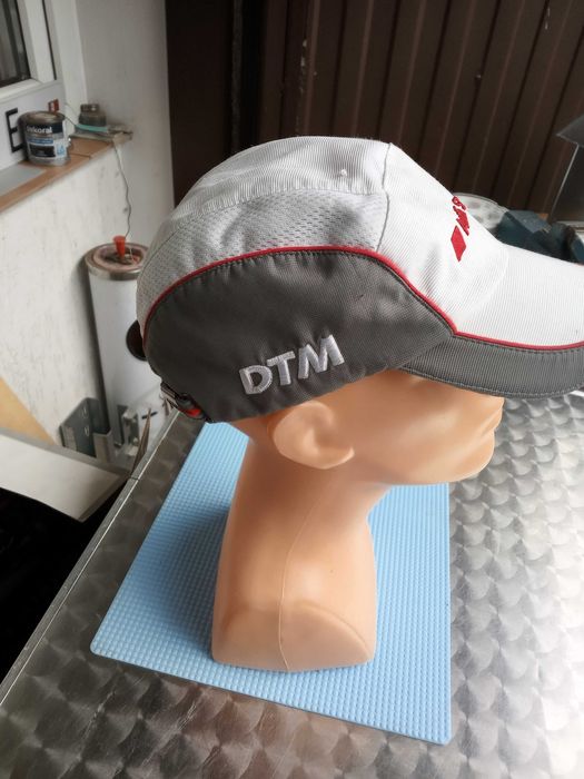 czapka z daszkiem audi