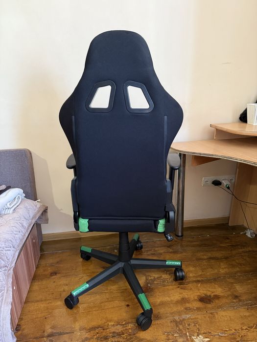 Ігрове/геймерське крісло
