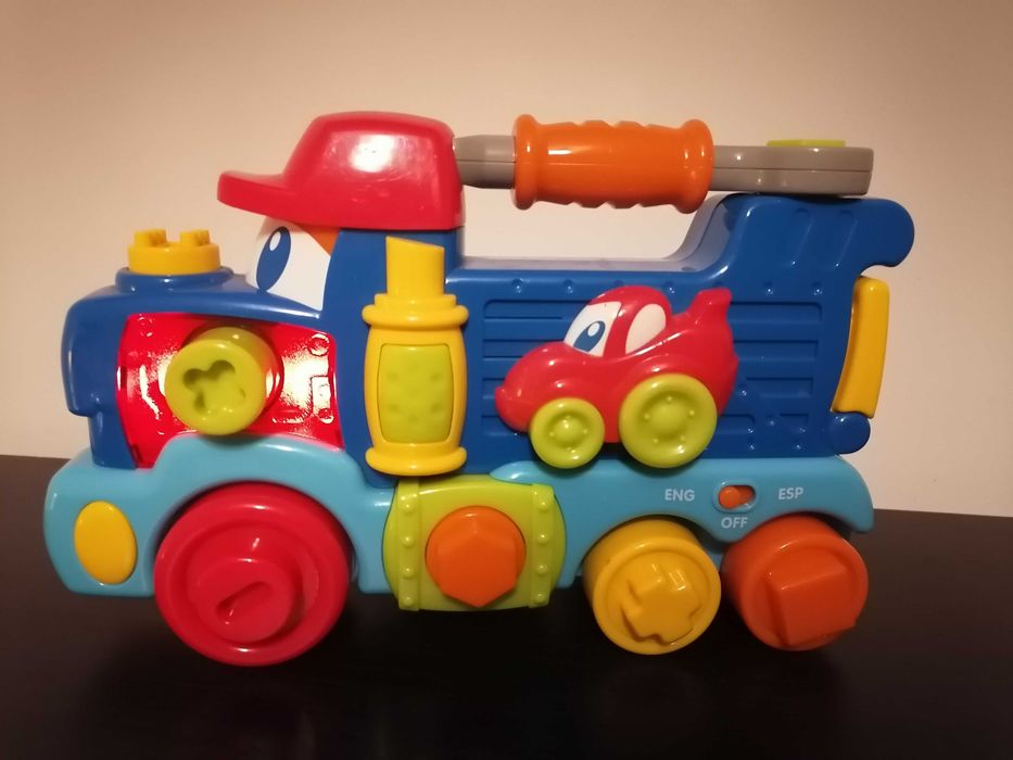 Dumel auto interaktywne pomoc drogowa mechanik zabawia