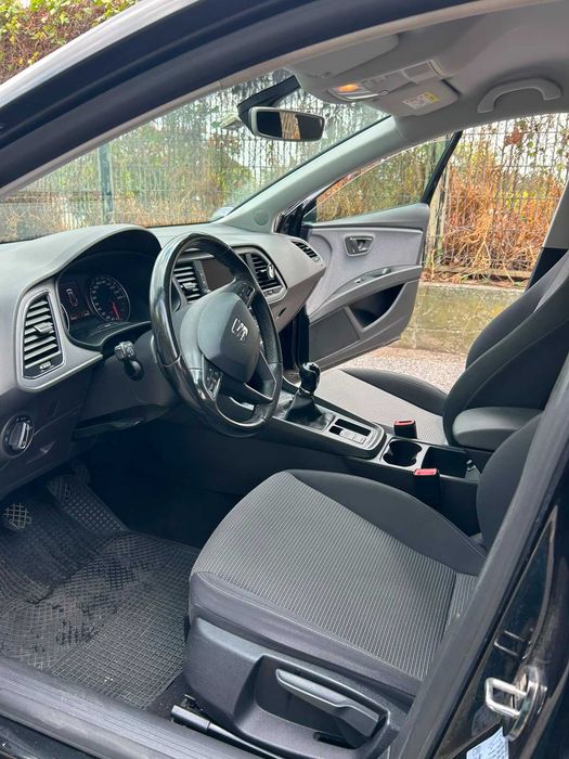 SEAT Leon ST — fotografia 8