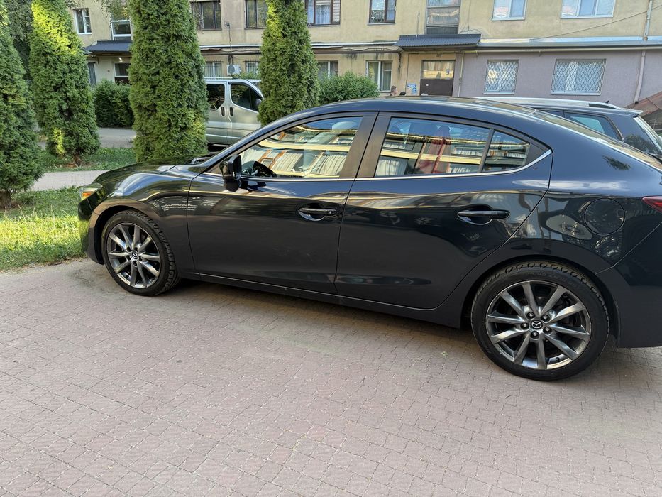 Продам Mazda 3 2018