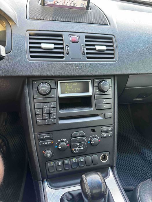 Вольво хс90 2004 рік