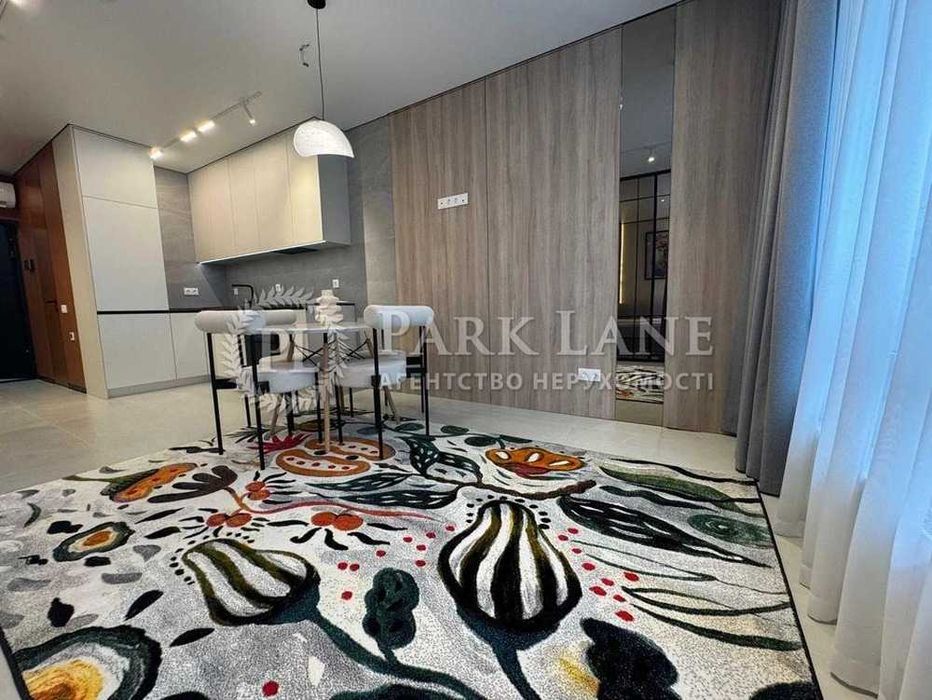 Євроремонт Голосіївський Ужгородський  4/1 White Lines.