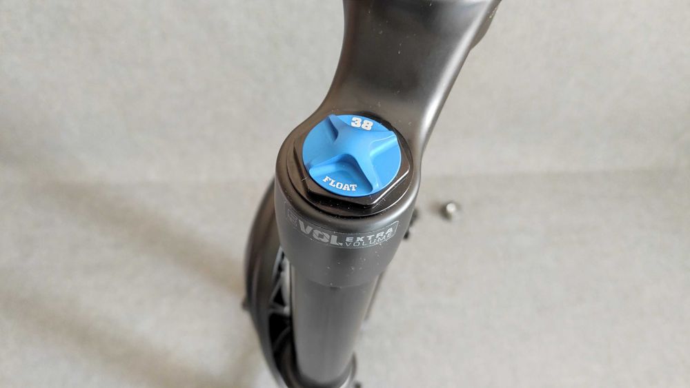 Вилка Fox Racing Shox 38 Float 27.5" Performance , Новая