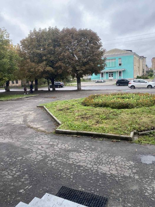 Комерційне приміщення у м. Здолбунів 65м2