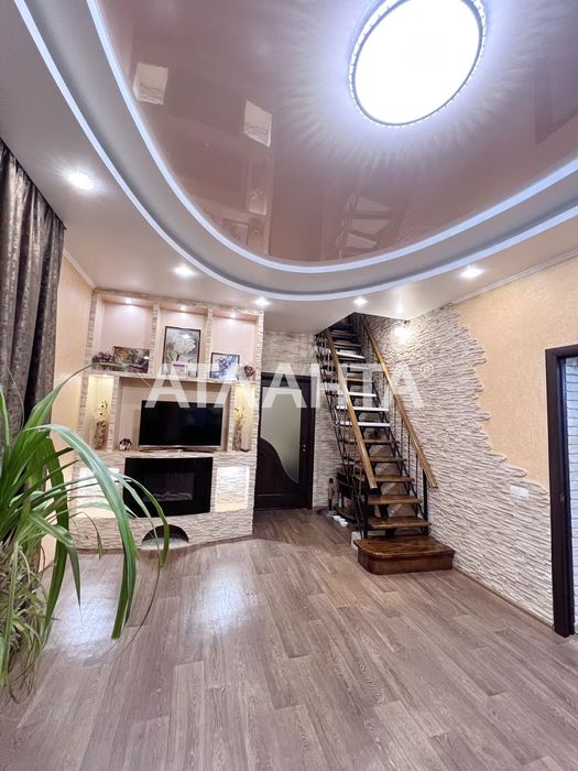 Продаётся два дома на 21 сотке в Прилиманском