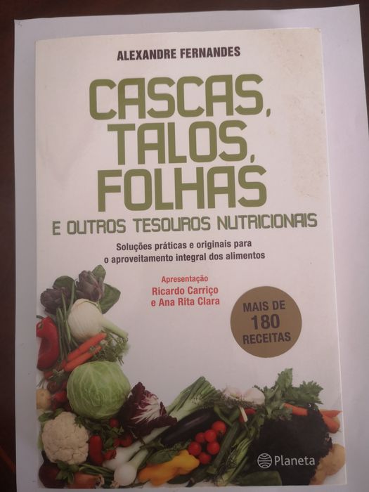 Livro - Cascas, Talos, Folhas de Alexandre Fernandes
