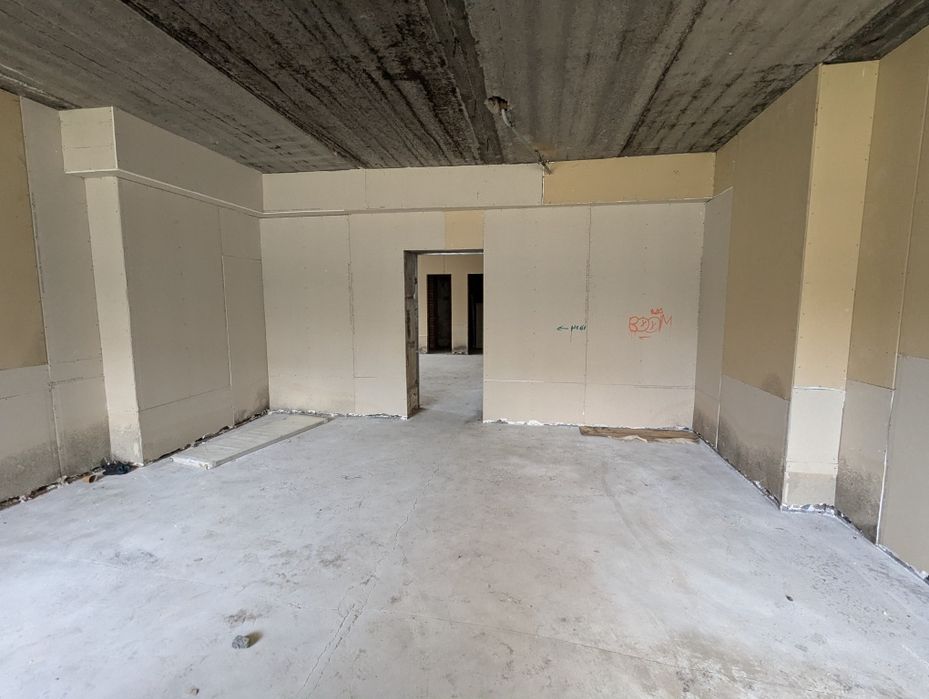 Комерційне приміщення 103м2