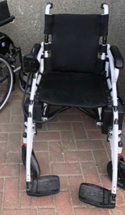 Wózek inwalidzki elektryczny