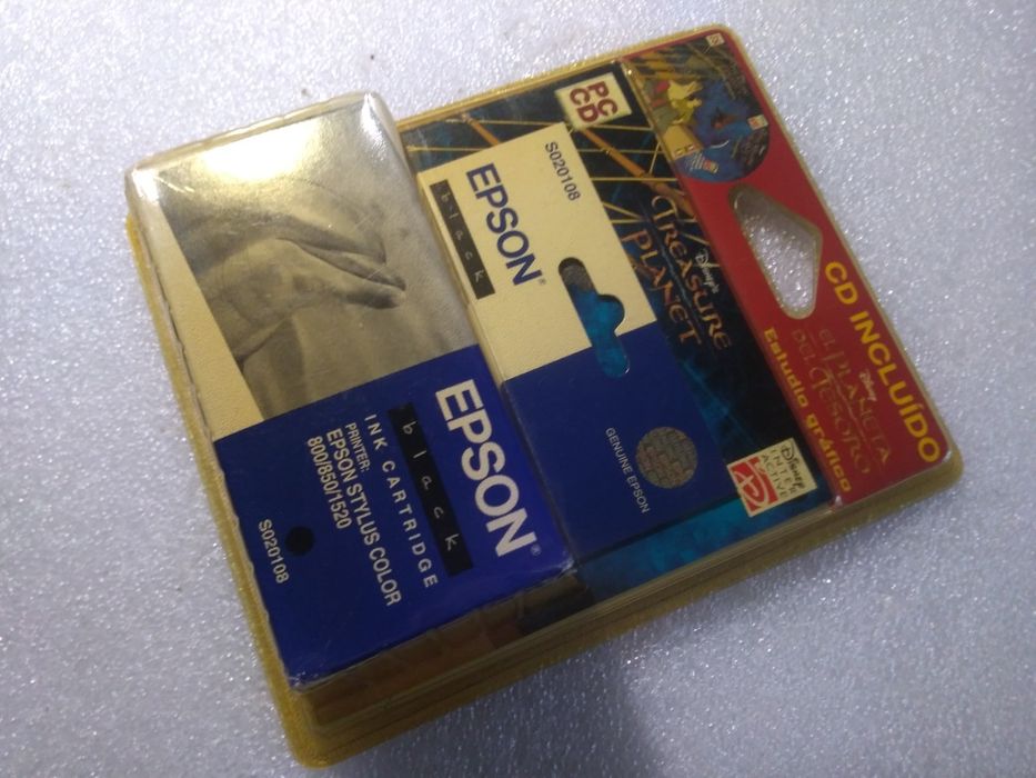 Antigo tinteiro Epson S020108 com jogo de PC treasure planet incluído
