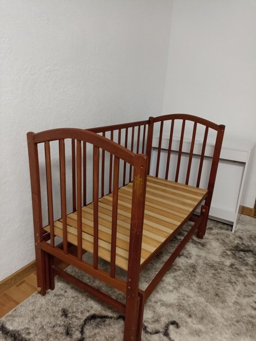Продам ліжечко дитяче