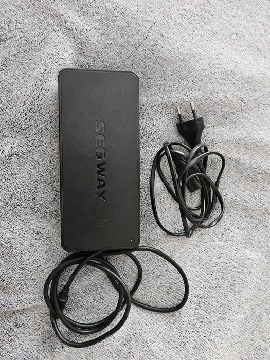 Oryginalna Ładowarka Ninebot G30 Max 5A 210W
