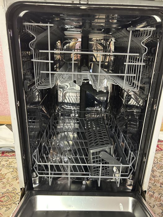 Продається посудомийна машина електролюкс