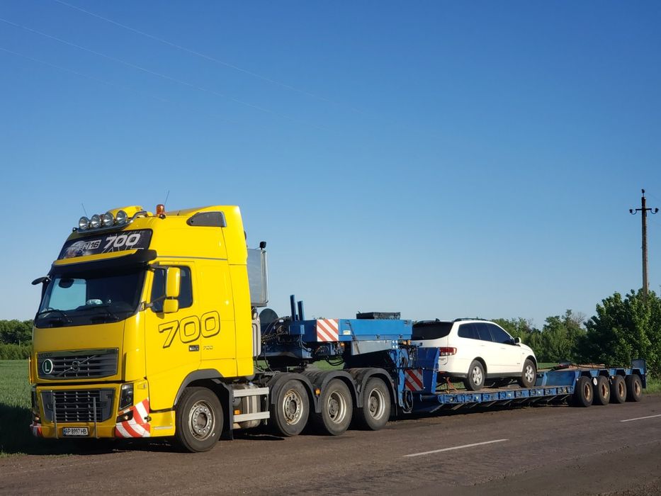 Грузовой эвакуатор євакуатор. Буксировка. Манипулятор