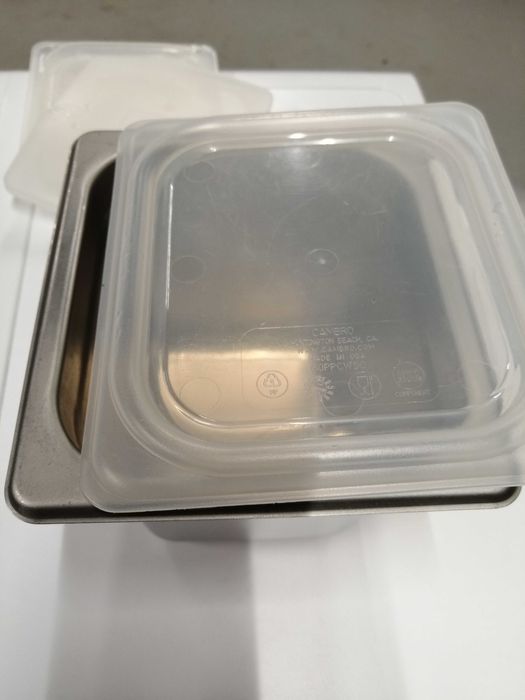 Pokrywki pojemnika ze stali nierdzewnej CAMBRO GN 1/6