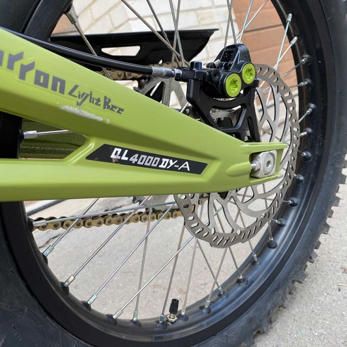 Surron Light Bee X 2025 Sage Green електробайк (пробіг 100 км)