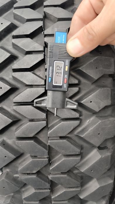 Продам шини 31*10,50R15