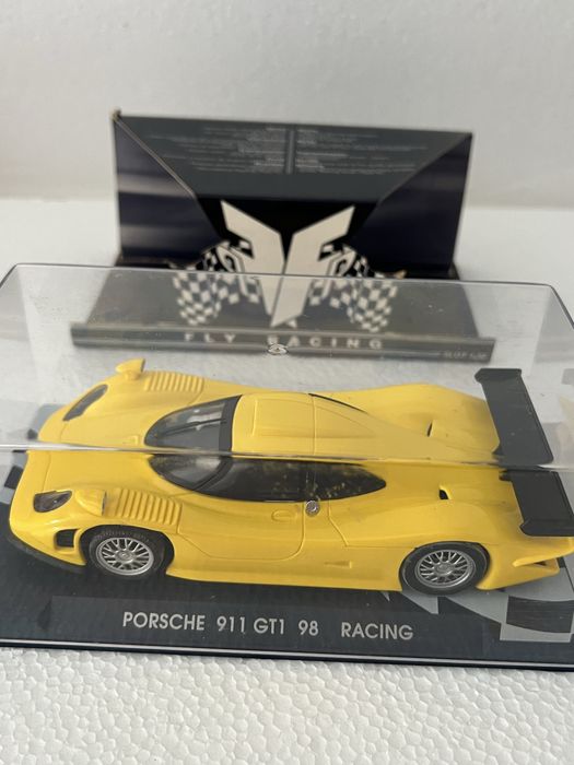 Slot Fly Racing Porsche 911 GT1 Racing