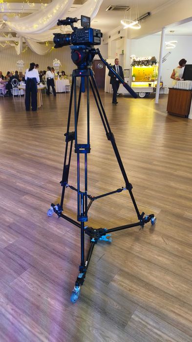 Statyw Manfrotto 546B , głowica 504HD z pokrowcem + wózek