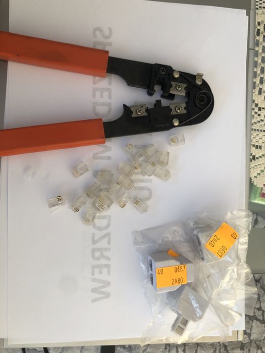 Zaciskacz telefoniczny