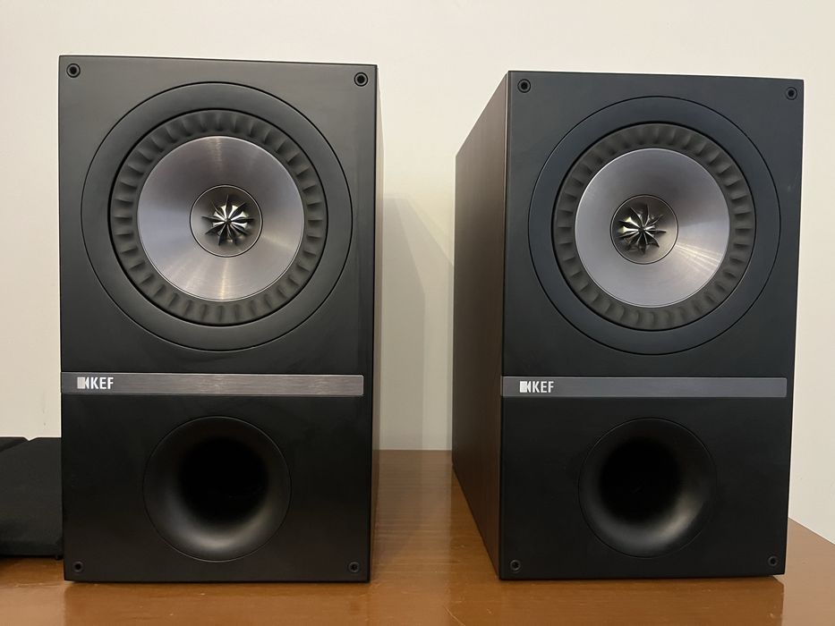 Colunas Kef Q300